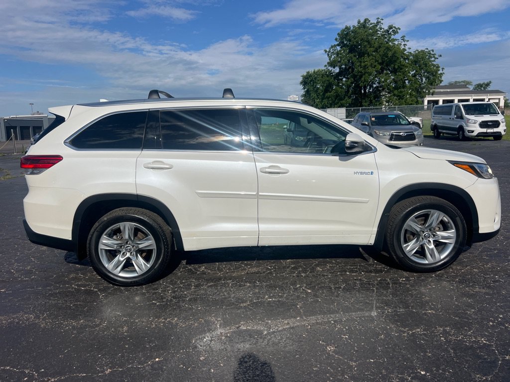 Used 2017 Toyota Highlander Limited AWD/4WD image 8