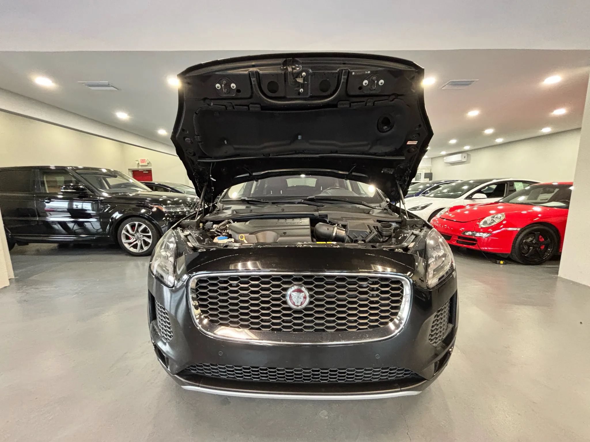 Used 2018 Jaguar E-PACE S AWD/4WD image 39