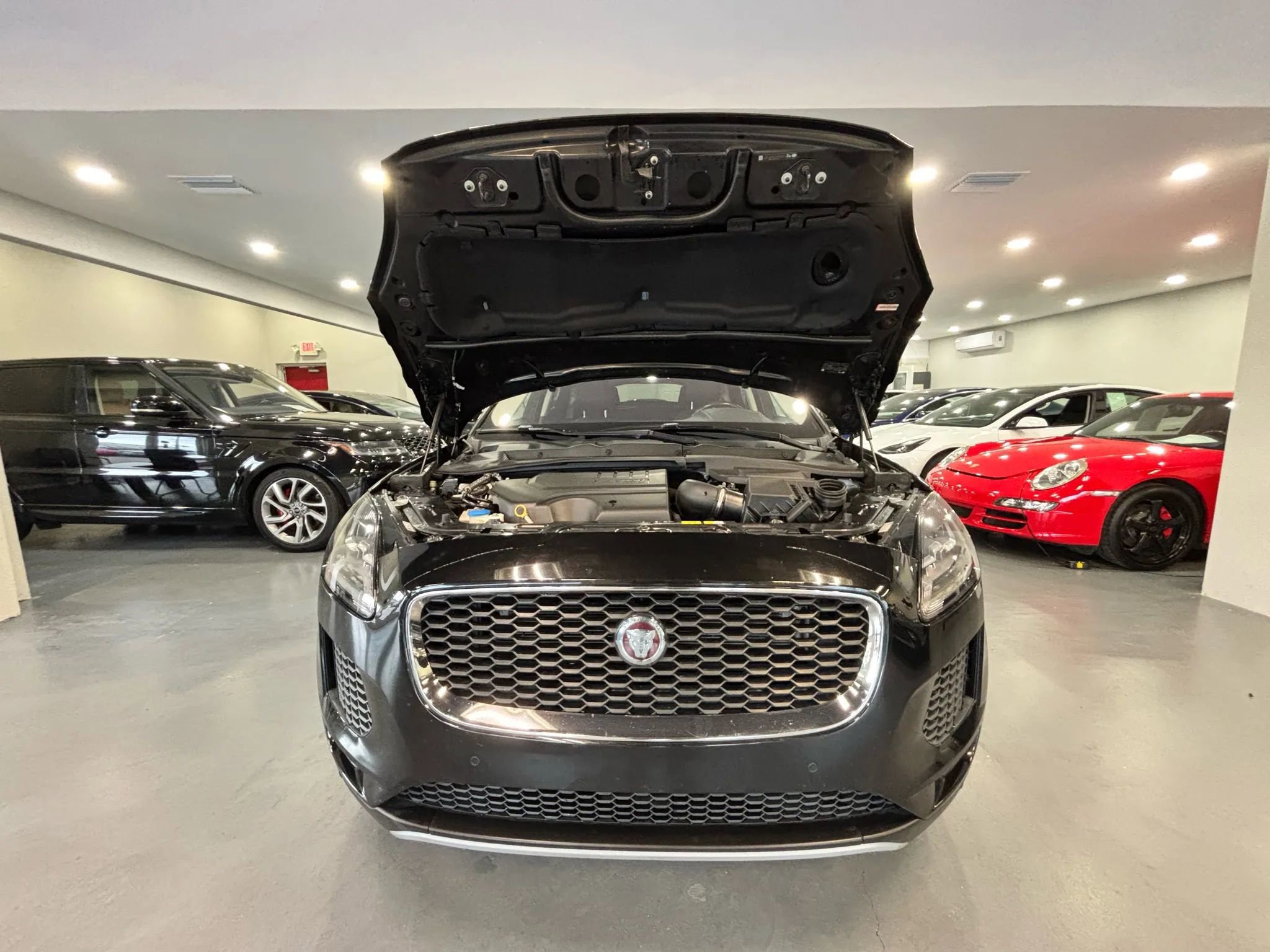Used 2018 Jaguar E-PACE S AWD/4WD image 39