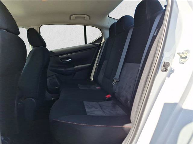 Used 2022 Nissan Sentra SR w/ Lighting Package FWD image 17