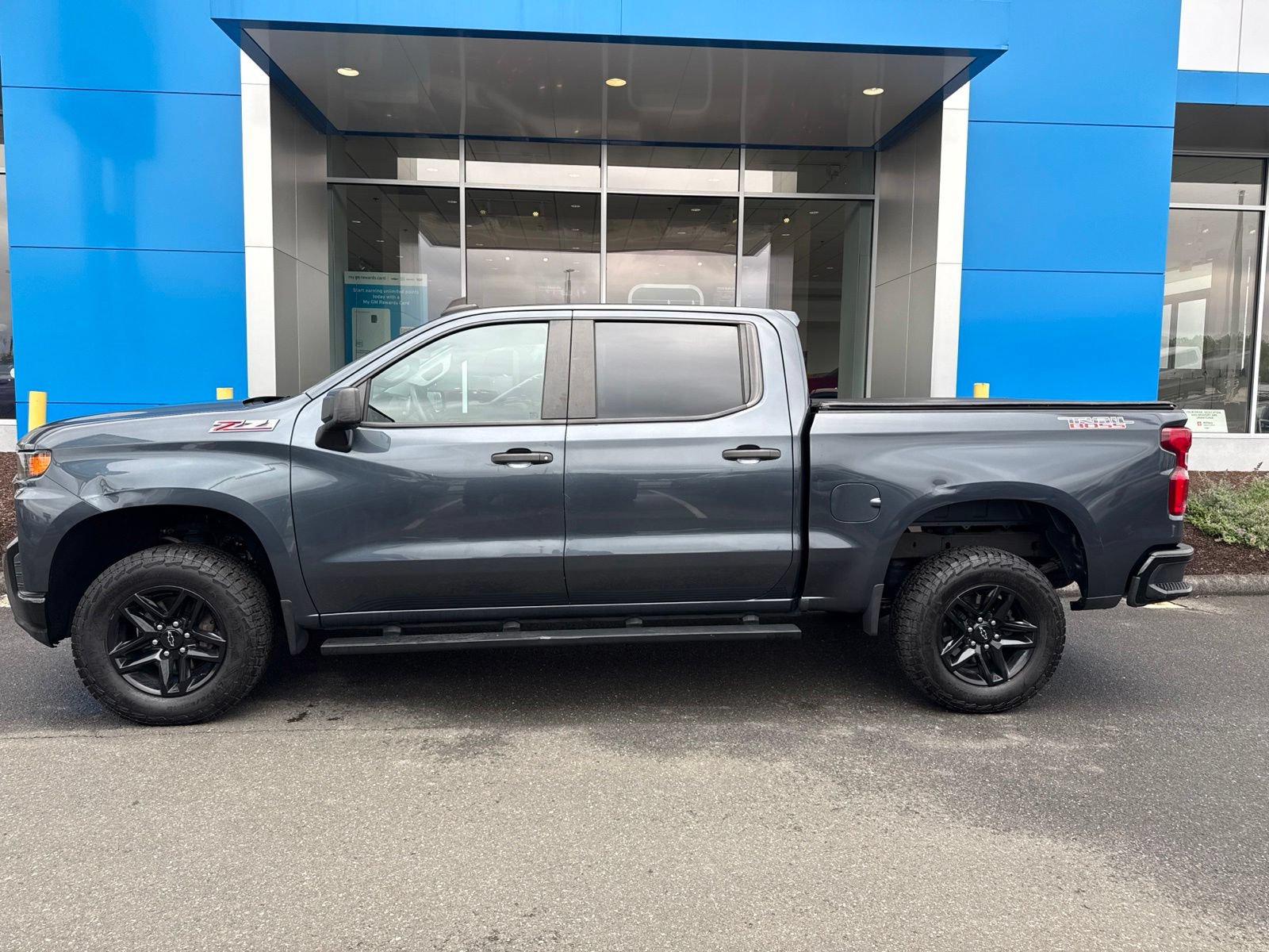 Used 2020 Chevrolet Silverado 1500 Custom Trail Boss w/ Custom Convenience Package AWD/4WD image 9