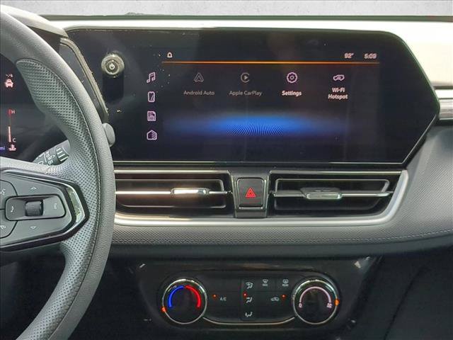 Used 2024 Chevrolet TrailBlazer LT w/ Driver Confidence Package FWD image 14