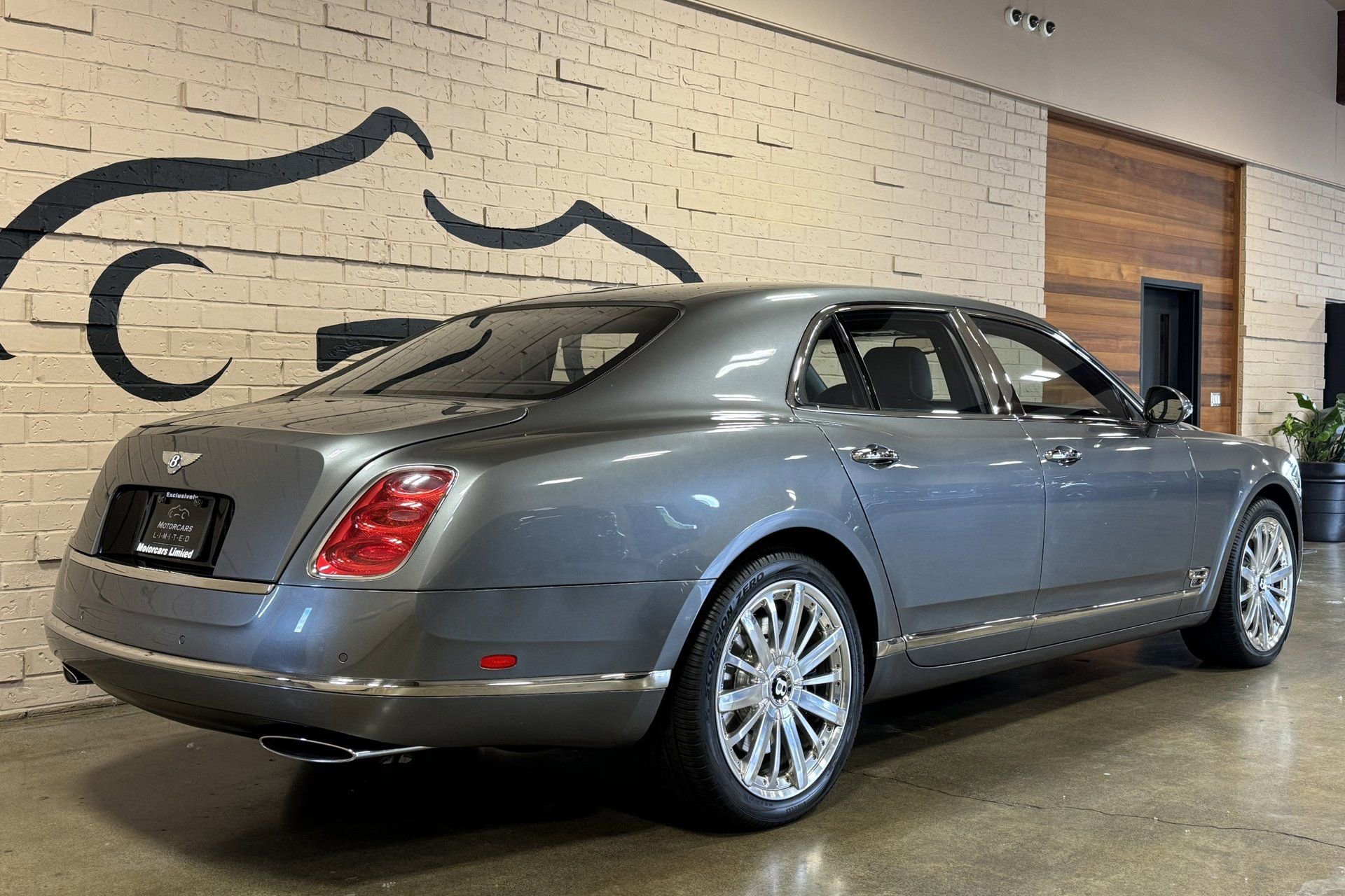 Used 2013 Bentley Mulsanne image 6