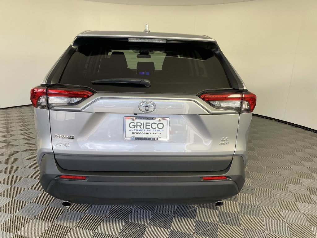 Used 2025 Toyota RAV4 LE AWD/4WD image 7