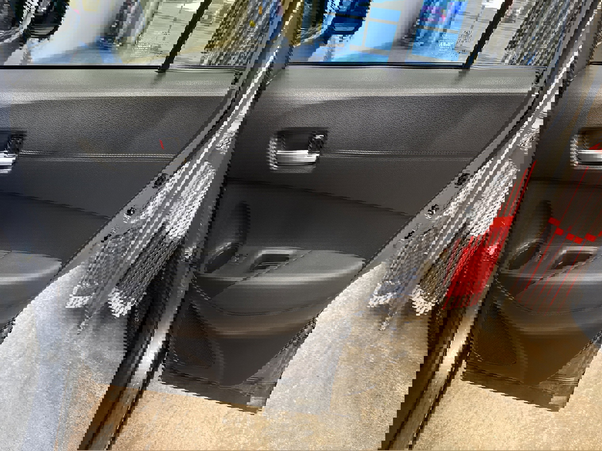 Used 2023 Toyota Corolla Cross XLE w/ Convenience Package image 19