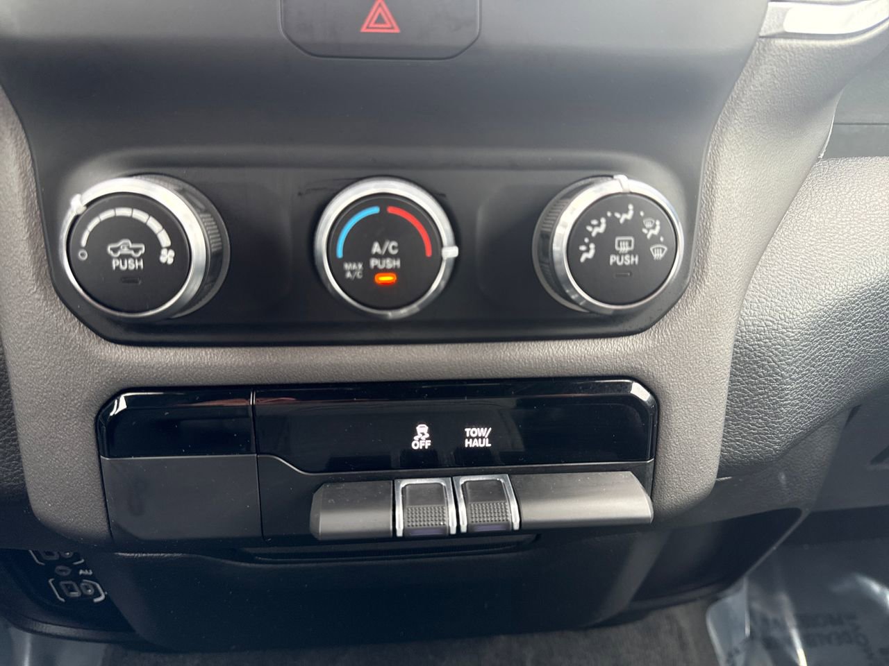 Used 2022 RAM 1500 Big Horn image 23