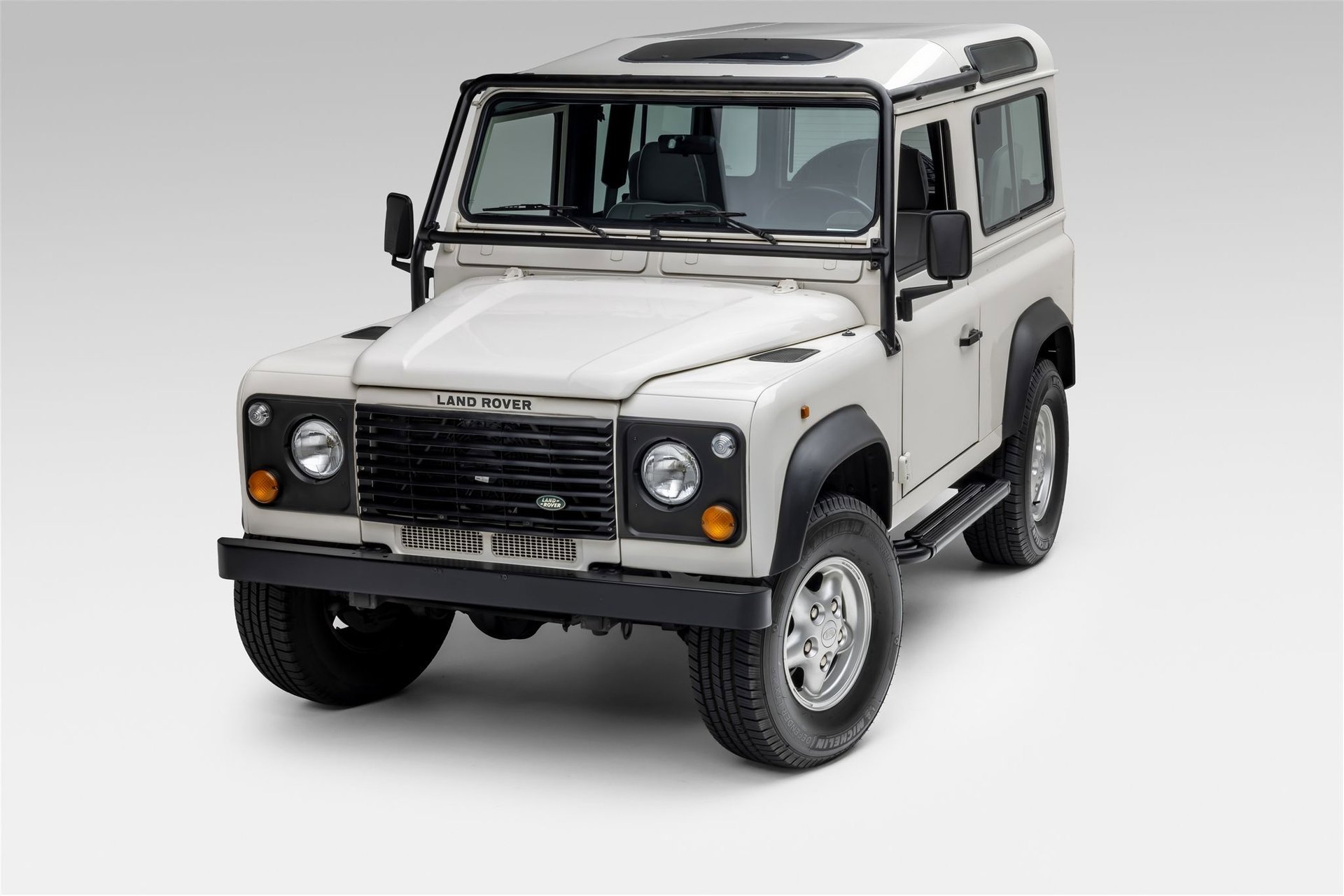 Used 1997 Land Rover Defender 90 image 4