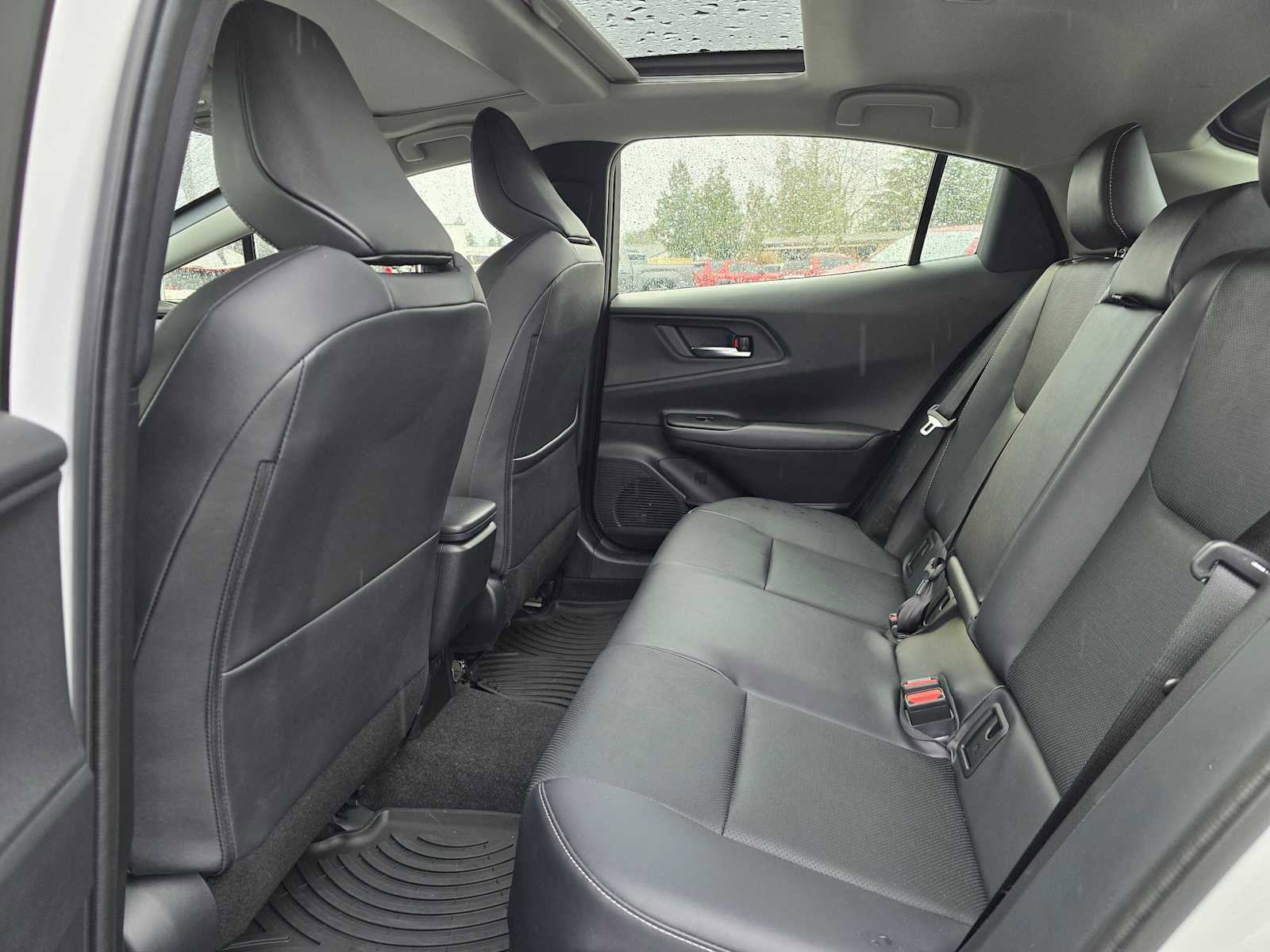 Used 2026 Toyota Prius Plug-In Hybrid image 17