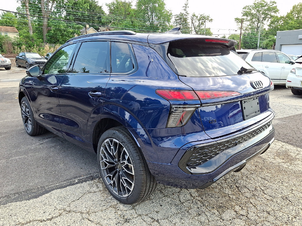 New 2026 Audi Q3 quattro 2.0T AWD/4WD image 3