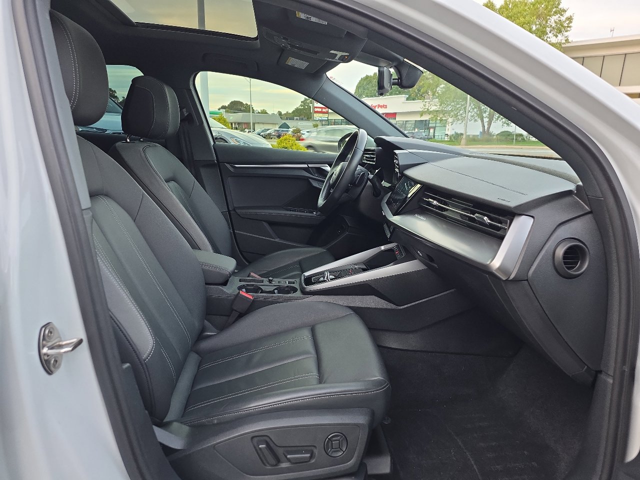 Used 2023 Audi A3 2.0T Premium w/ Convenience Package image 29