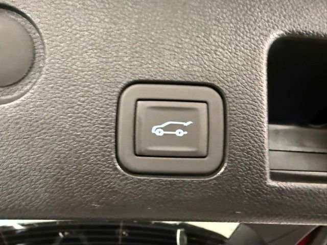 New 2026 GMC Terrain Elevation w/ Elevation Premium Package FWD image 9