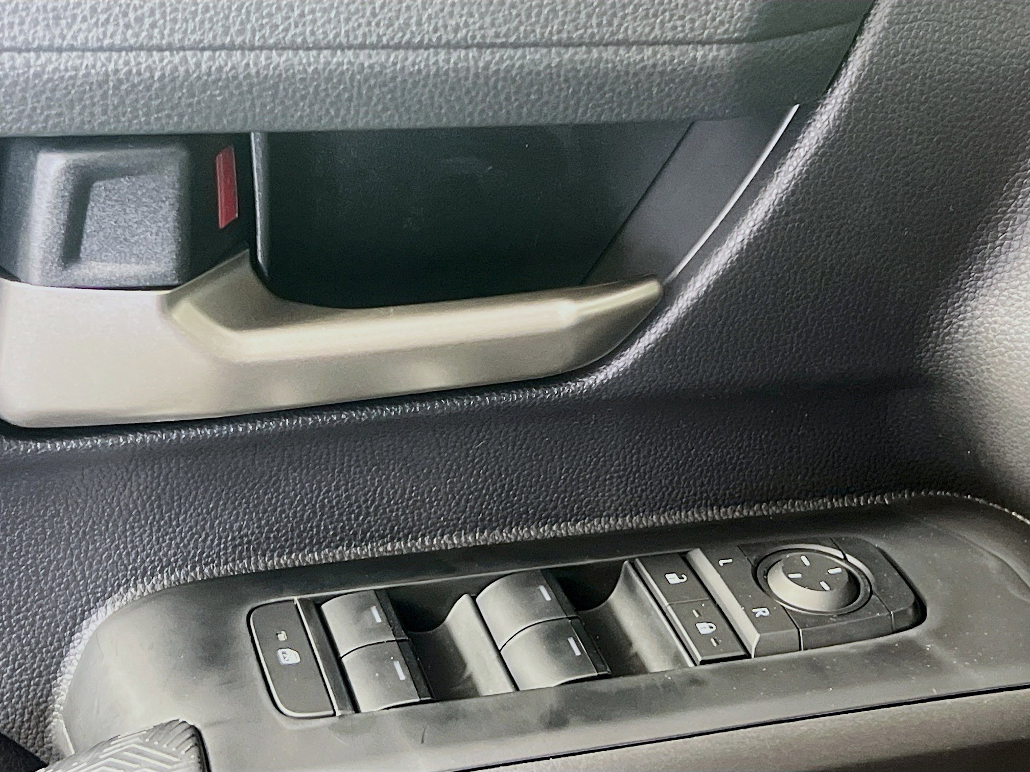 New 2025 Toyota Tacoma TRD Off-Road image 16