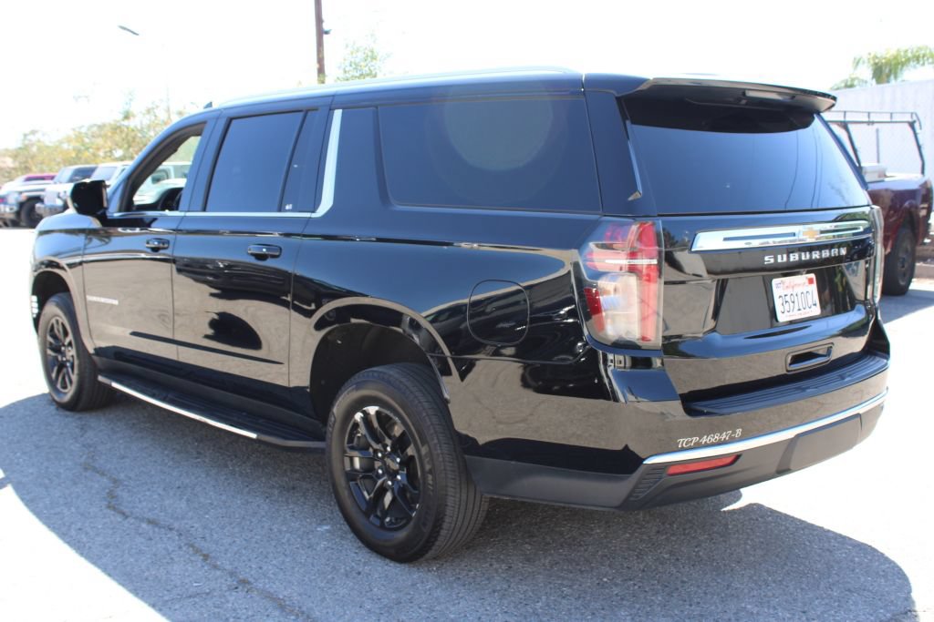Used 2024 Chevrolet Suburban LS w/ Driver Alert Package RWD image 6