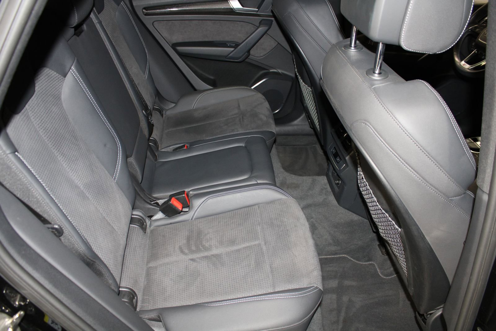 Used 2022 Audi SQ5 Premium w/ Convenience Package image 42