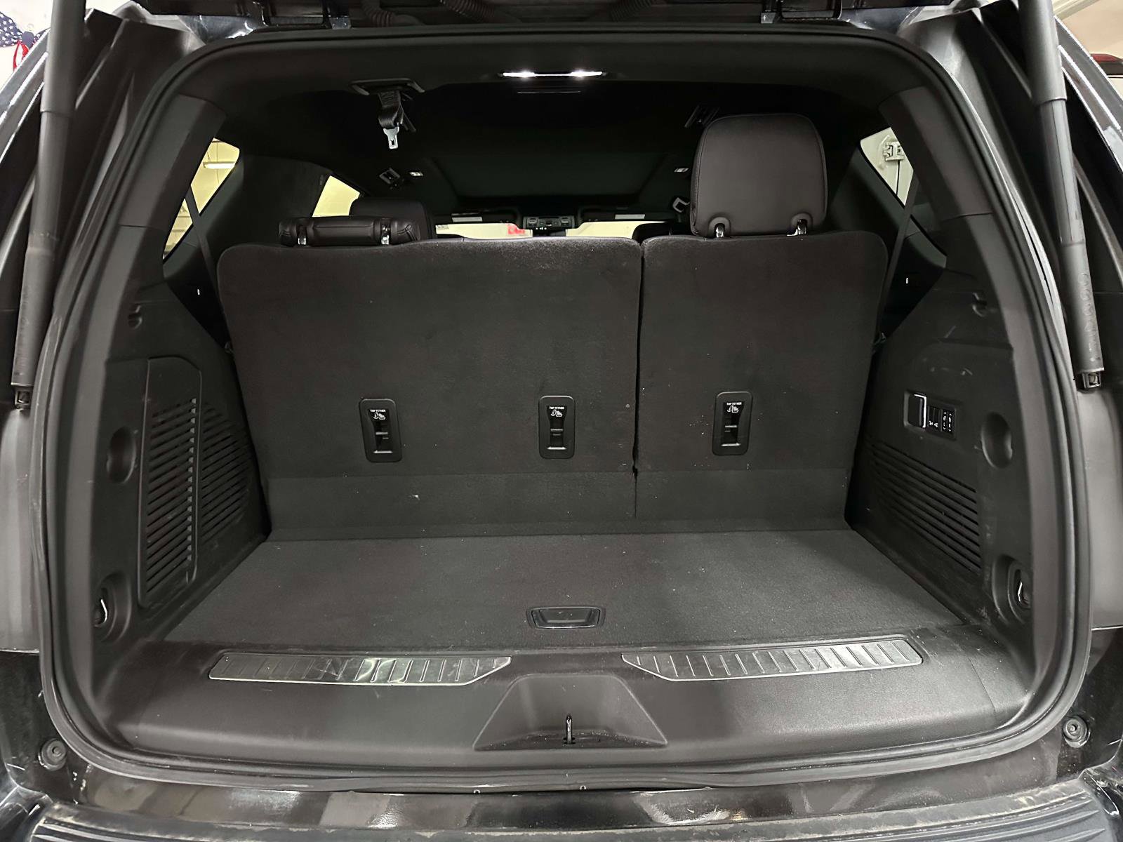 Used 2023 GMC Yukon Denali image 8