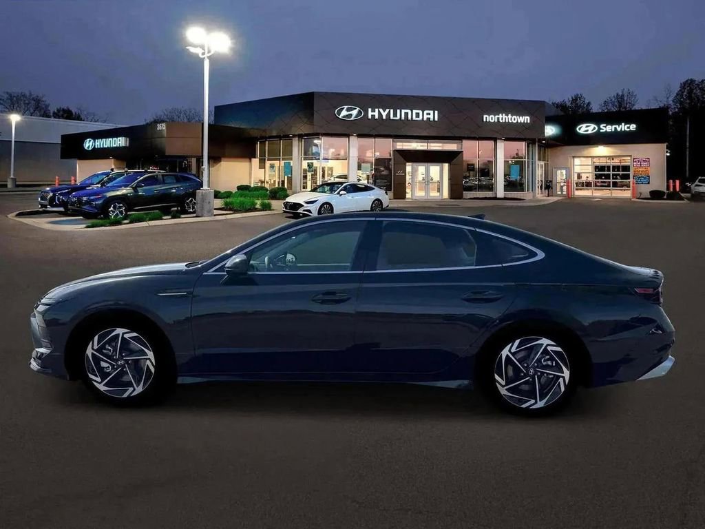 New 2026 Hyundai Sonata SEL AWD/4WD image 3