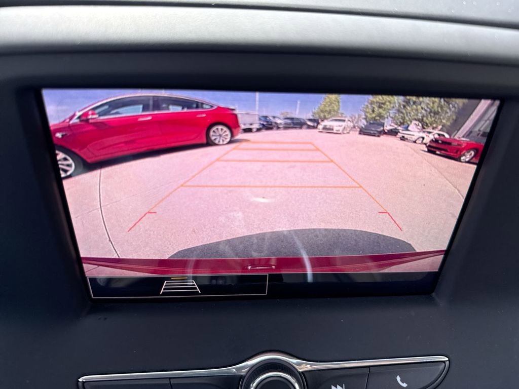 Used 2022 Chevrolet Camaro LT RWD image 17