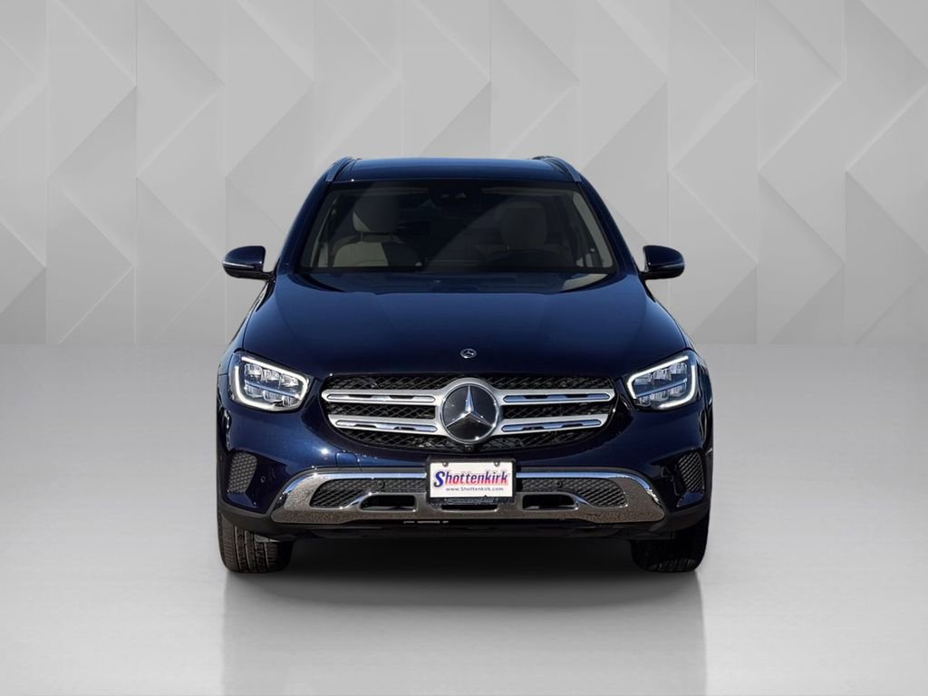 Used 2022 Mercedes-Benz GLC 300 image 2