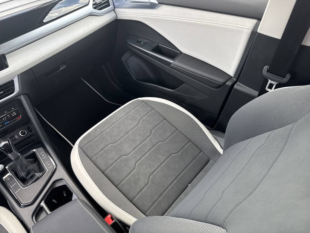 New 2026 Volkswagen Taos SE FWD image 27