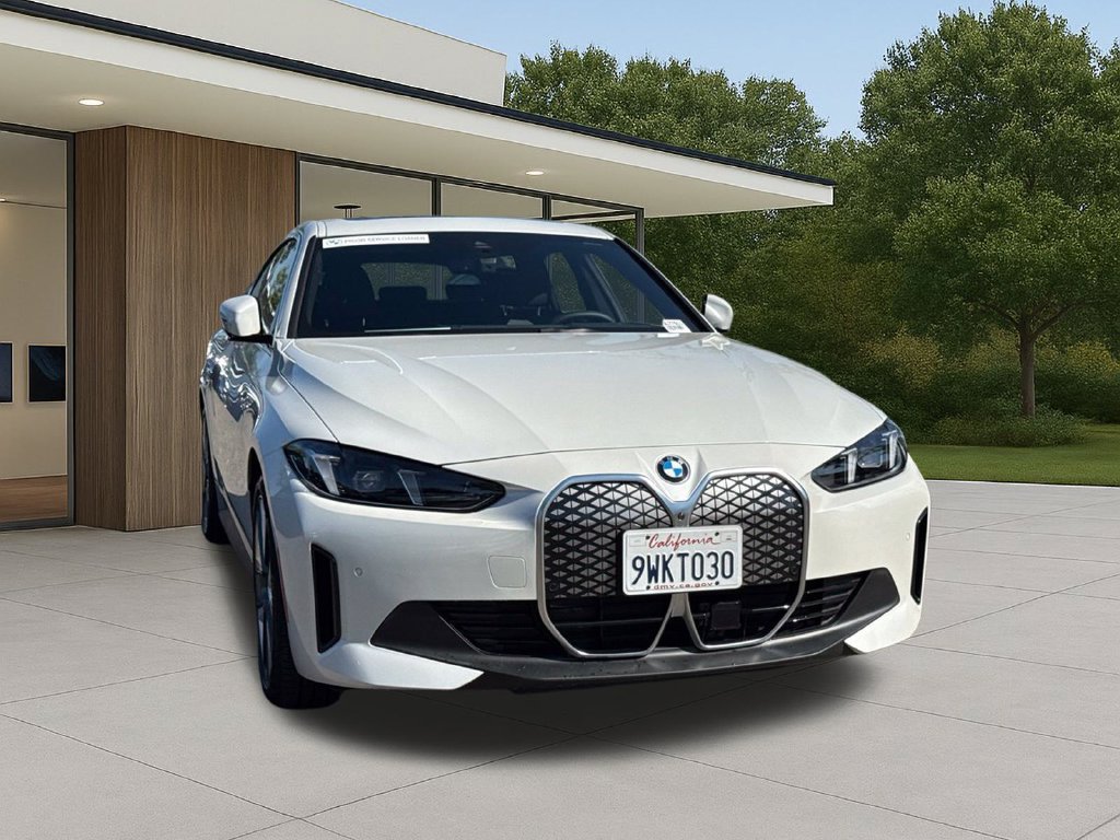 Used 2026 BMW i4 eDrive40 w/ Premium Package RWD image 5
