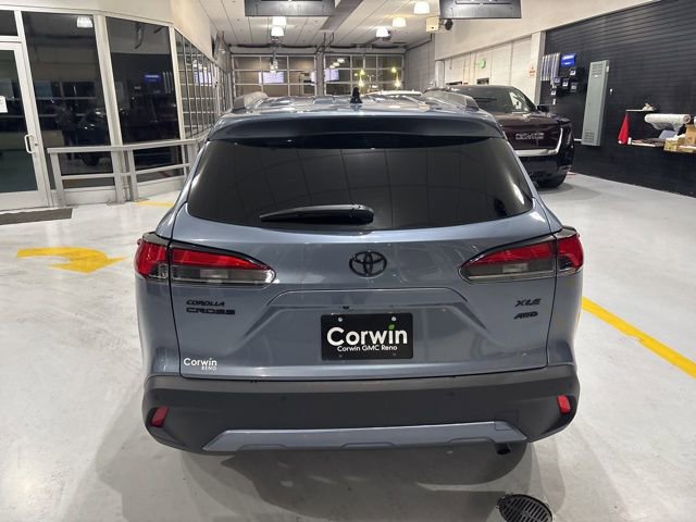 Used 2025 Toyota Corolla Cross XLE w/ Convenience Package AWD/4WD image 8