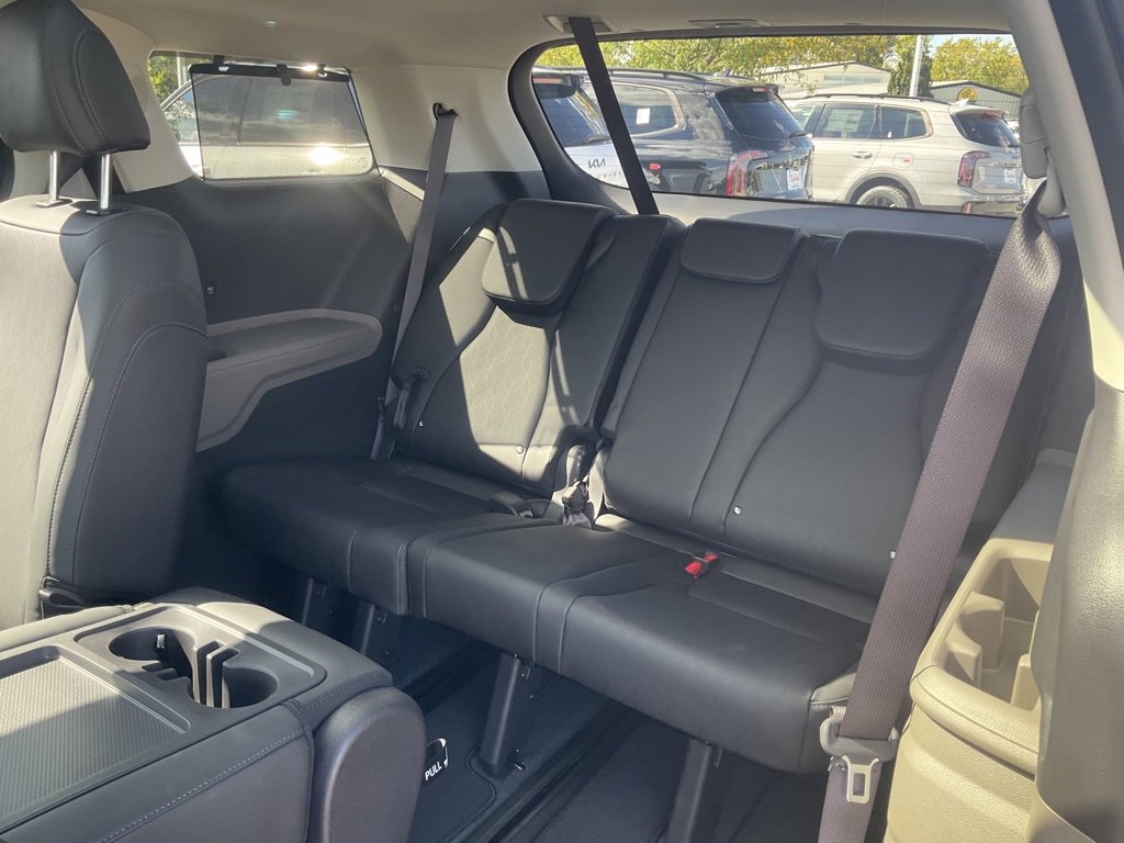 New 2026 Kia Carnival SX image 30