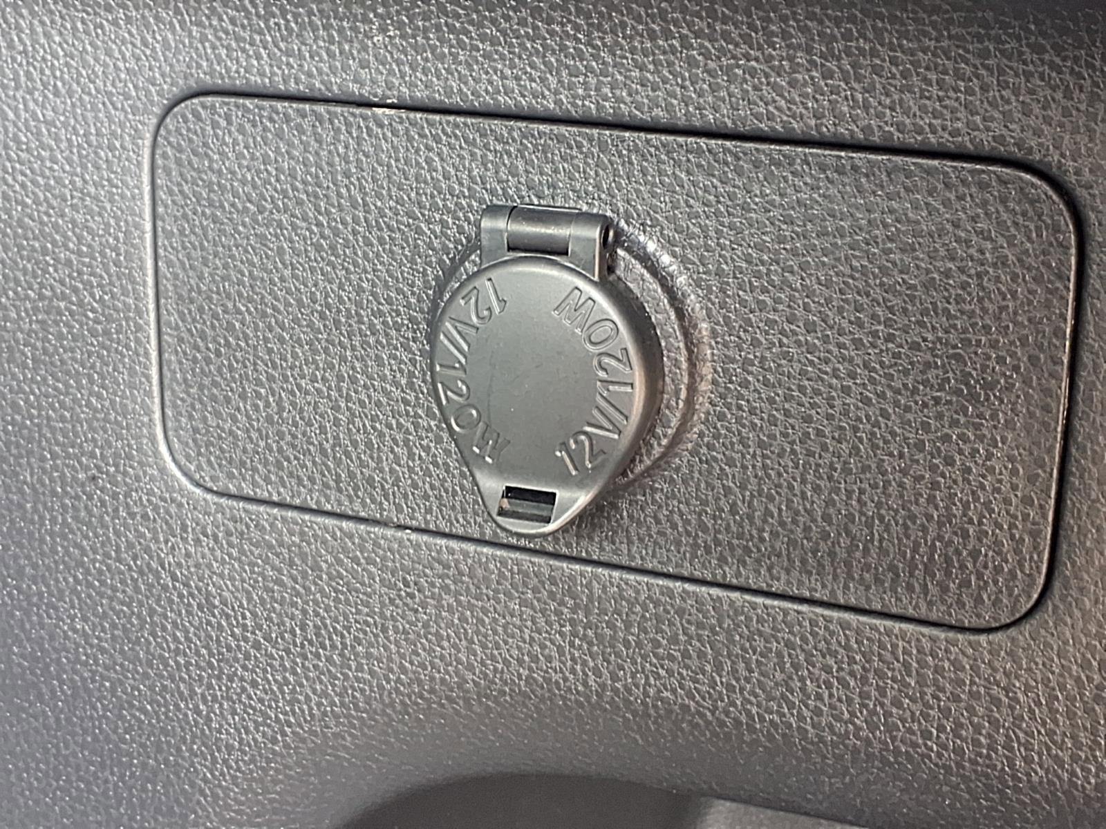 Certified 2025 Toyota RAV4 XLE AWD/4WD image 25