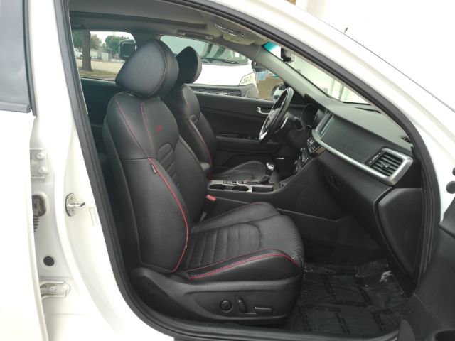 Used 2019 Kia Optima SX image 22