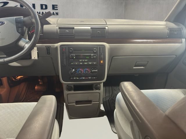 Used 2005 Ford Freestar SEL FWD image 32