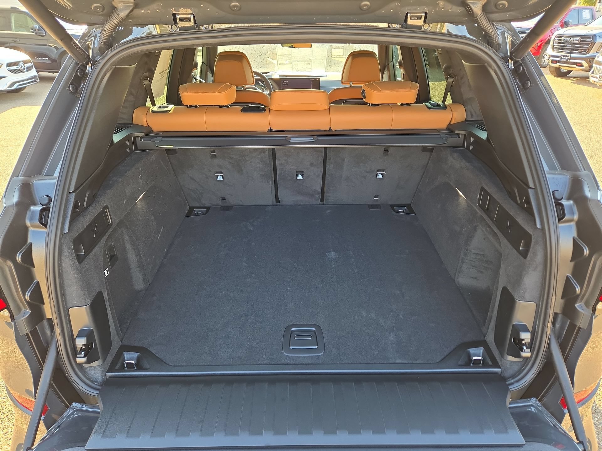 New 2026 BMW X5 M60i w/ Executive Package AWD/4WD image 12