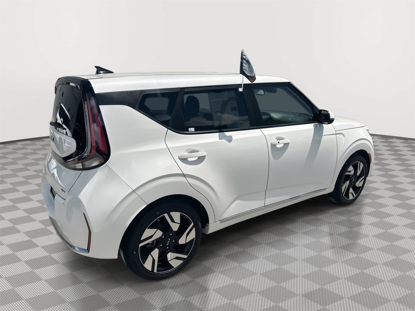 Used 2024 Kia Soul GT-Line w/ GT-Line Technology Package FWD image 4