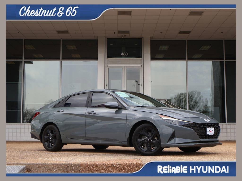Used 2022 Hyundai Elantra SEL video 1