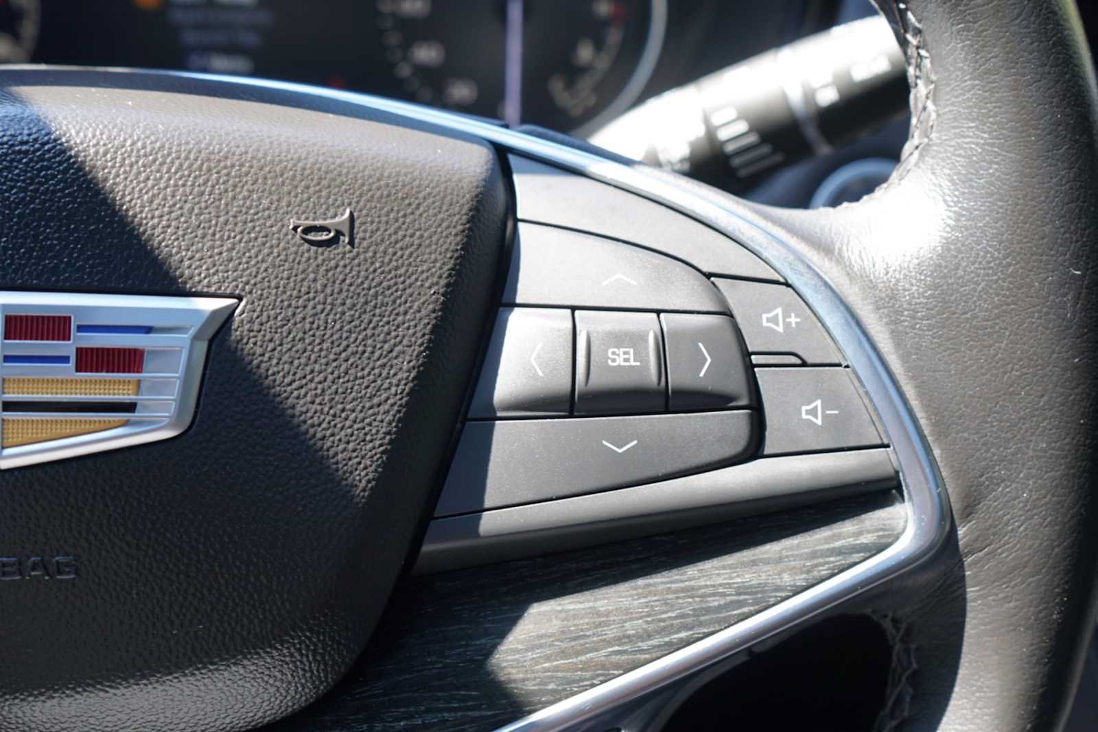 Used 2023 Cadillac XT5 Premium Luxury FWD image 14