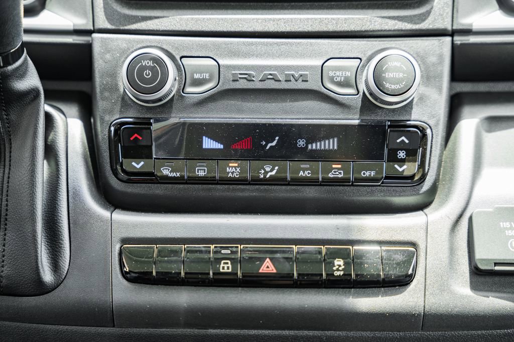 New 2025 RAM ProMaster 3500 w/ Quick Order Package 22G SLT image 20