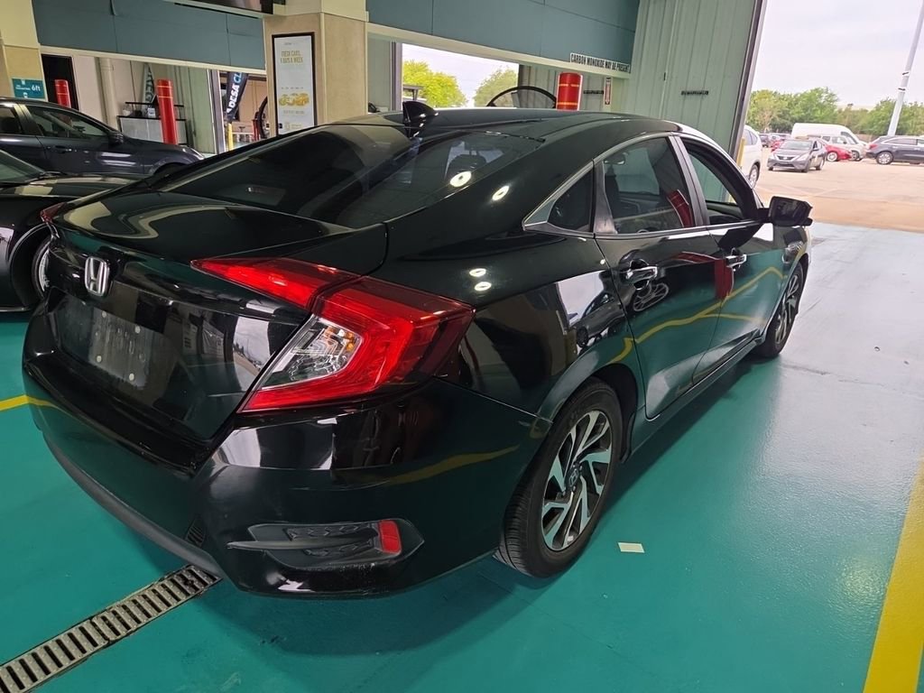 Used 2017 Honda Civic EX image 5