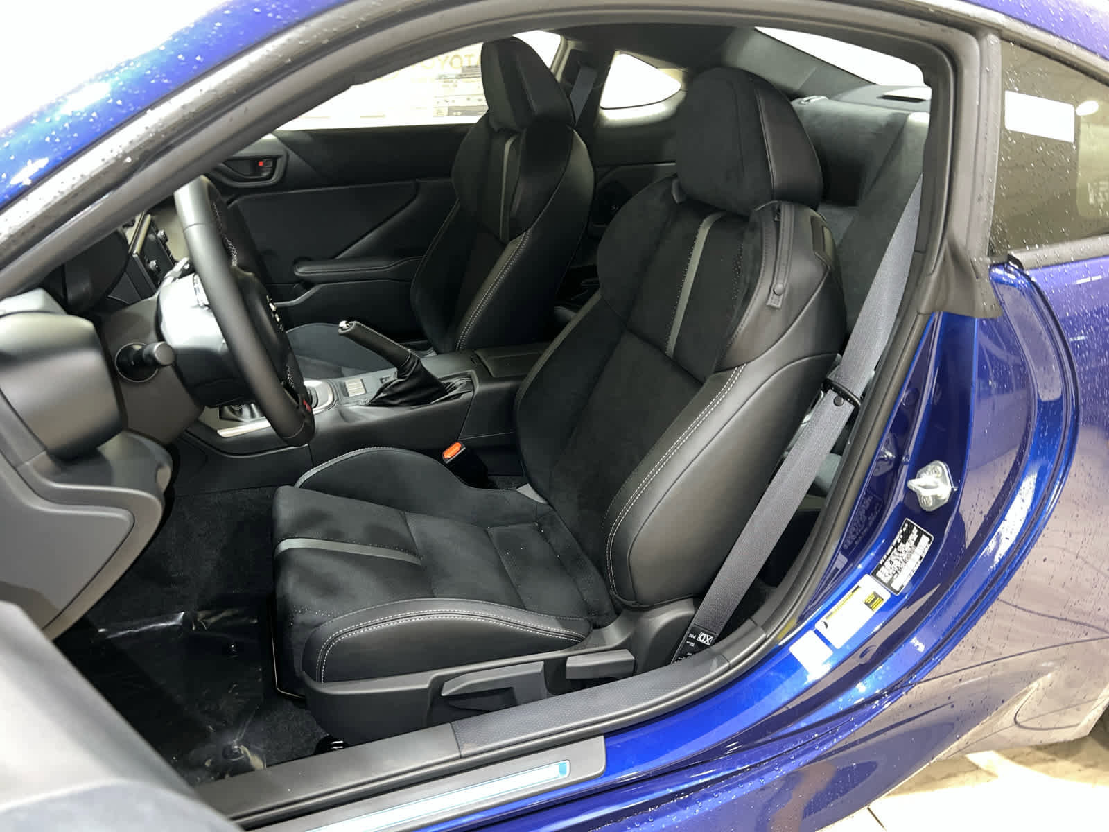 New 2025 Toyota GR86 Premium w/ ALL Weather Mat Package (TMS) image 11