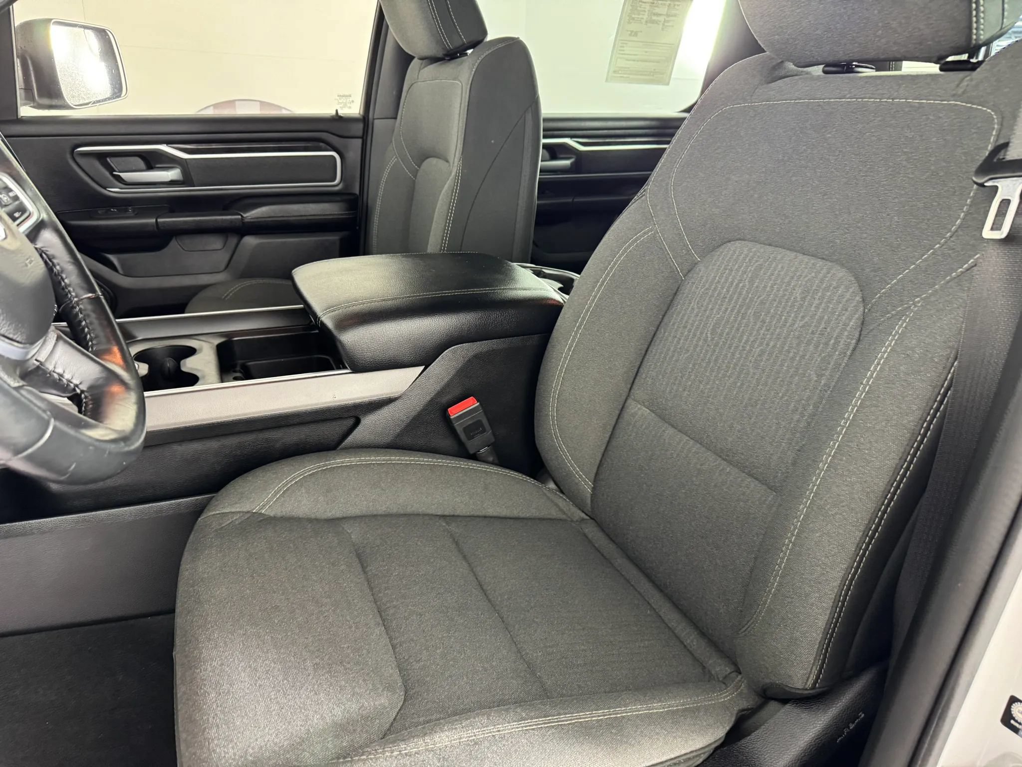 Used 2022 RAM 1500 Big Horn AWD/4WD image 33
