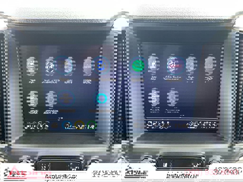 Used 2024 GMC Terrain Denali image 17