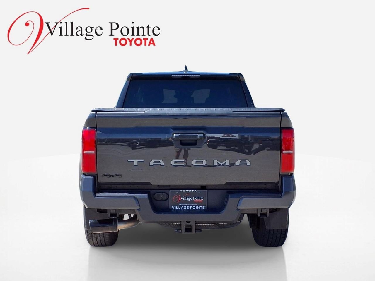 Used 2024 Toyota Tacoma TRD Sport AWD/4WD image 5
