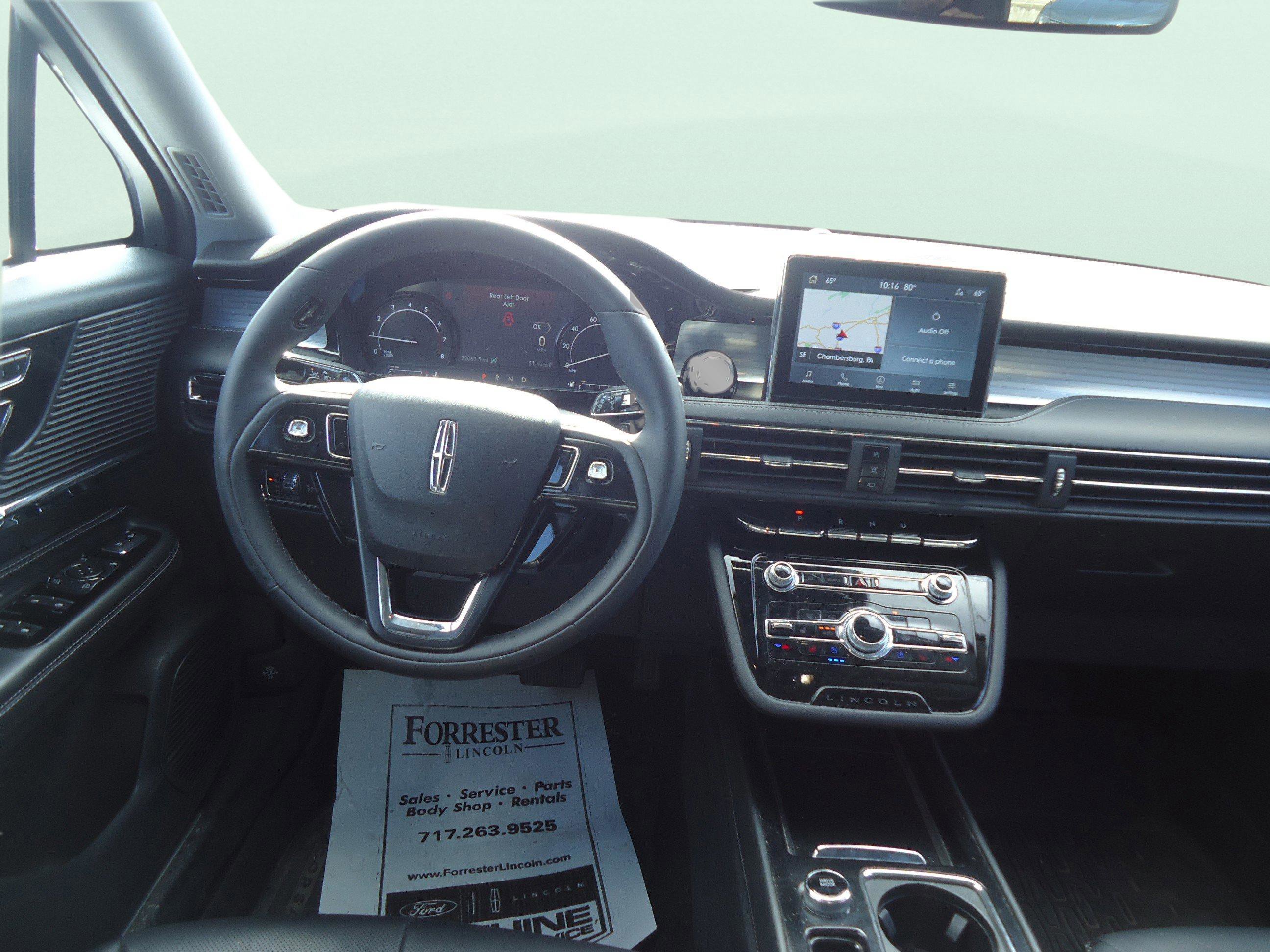 Used 2022 Lincoln Corsair AWD w/ Equipment Group 101A image 11