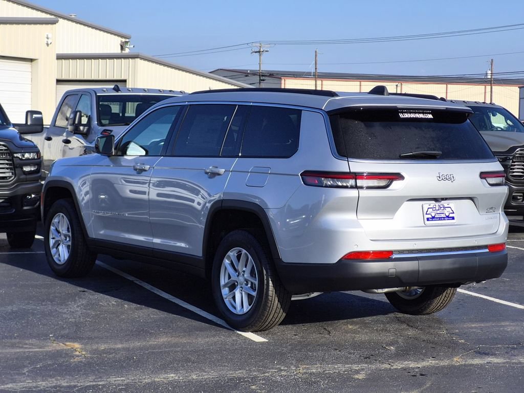 New 2026 Jeep Grand Cherokee L Laredo RWD image 4