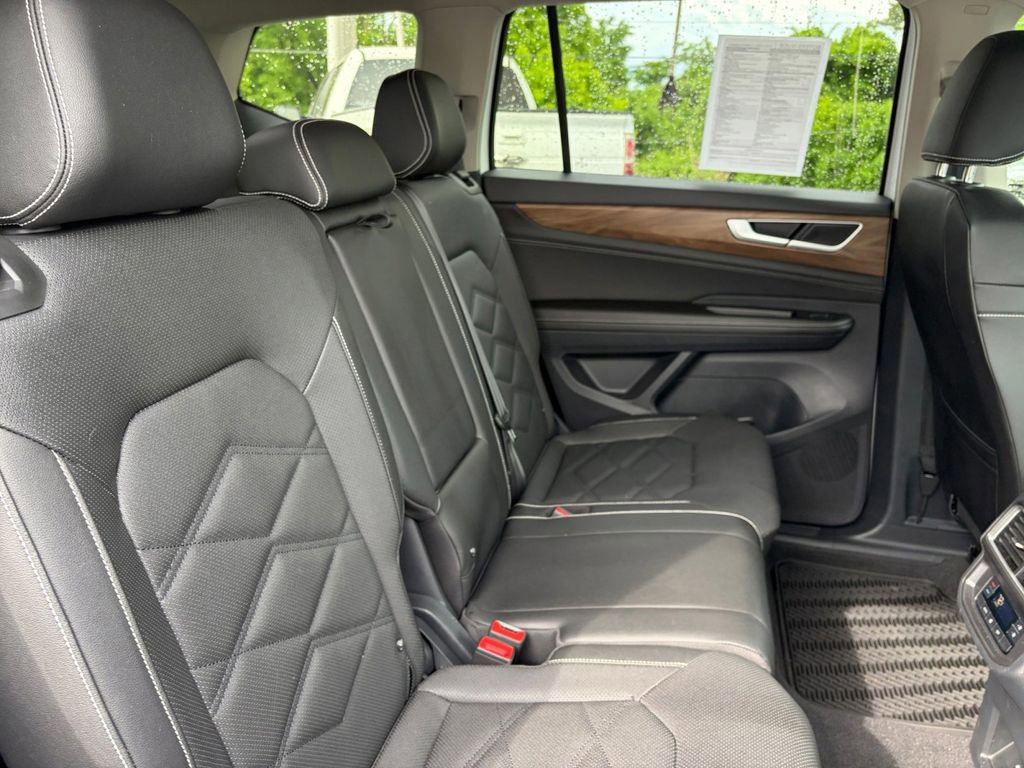 Certified 2026 Volkswagen Atlas SE FWD image 29