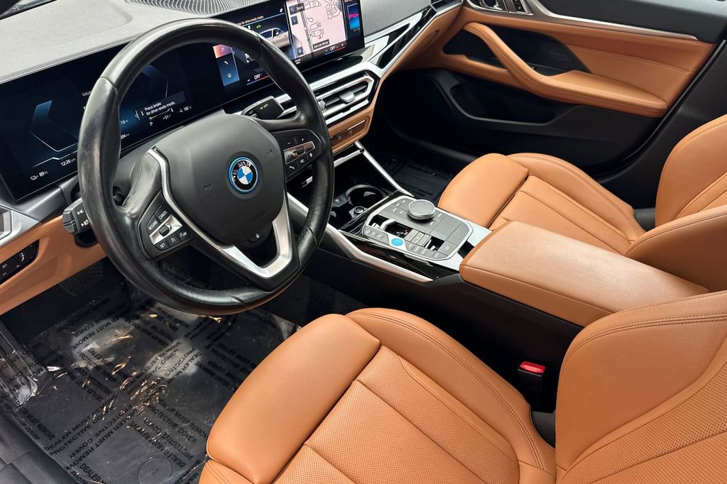 Used 2023 BMW i4 eDrive40 w/ Premium Package image 9