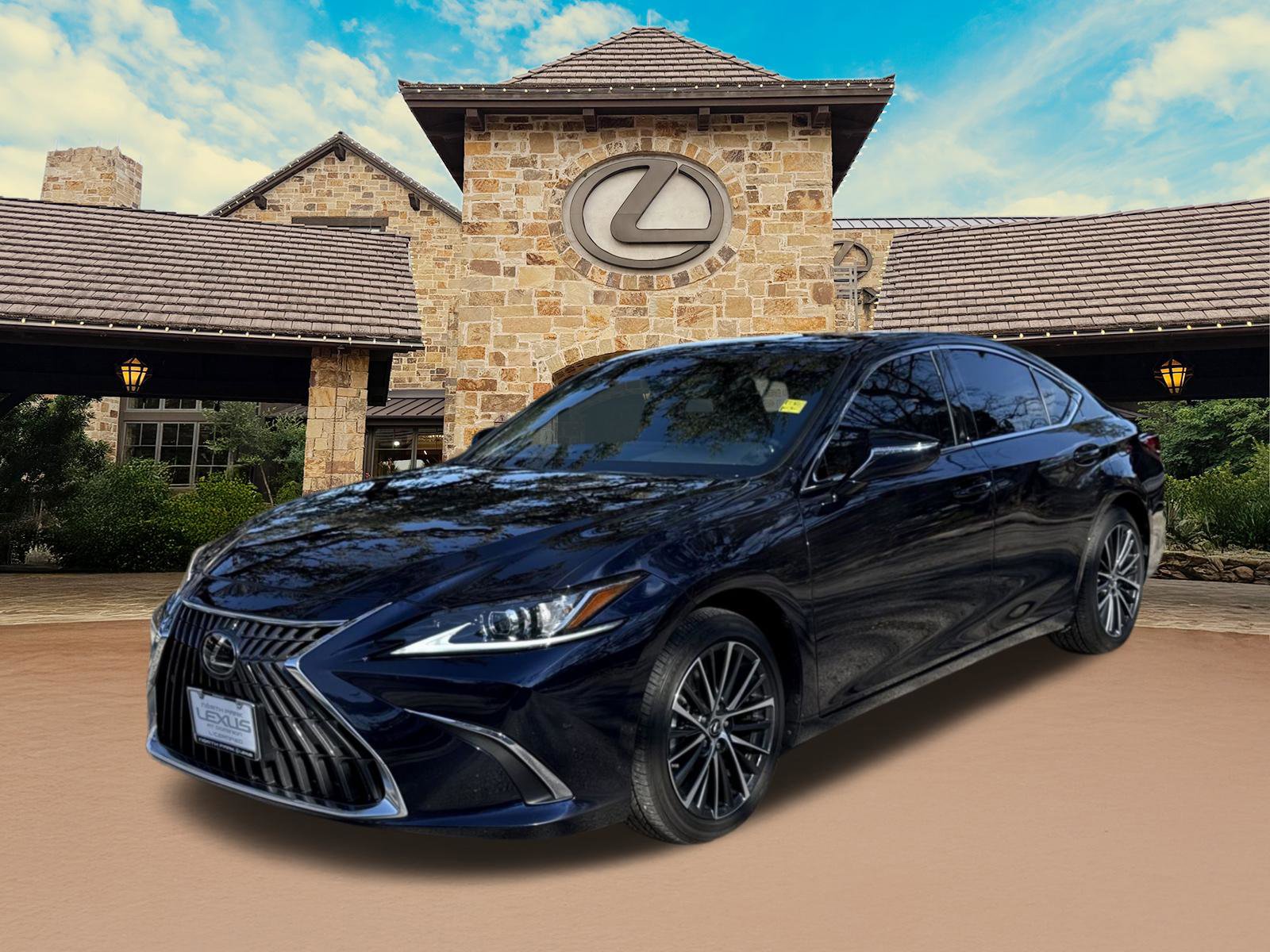 Used 2025 Lexus ES 300h image 4