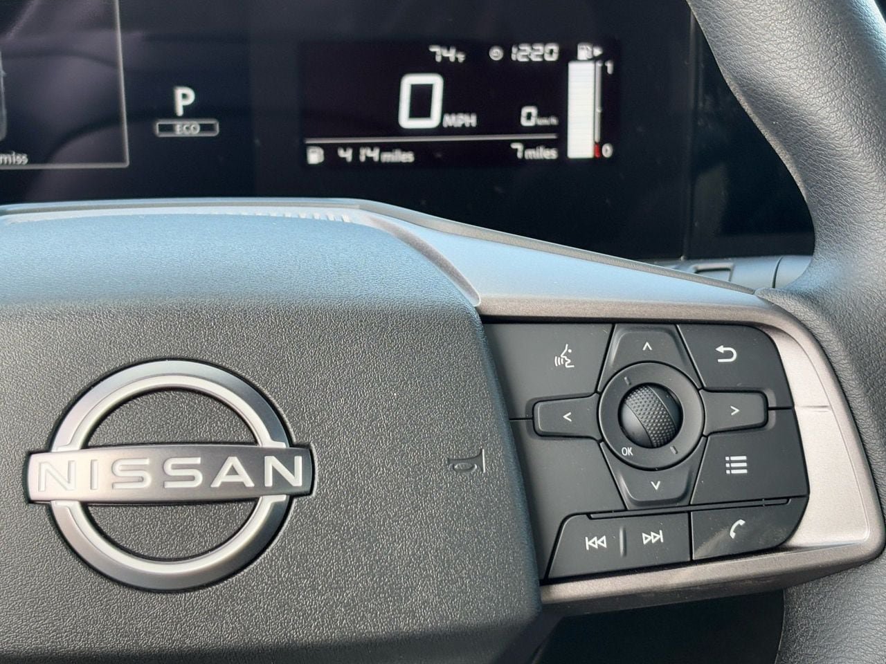 New 2026 Nissan Sentra SR FWD image 22