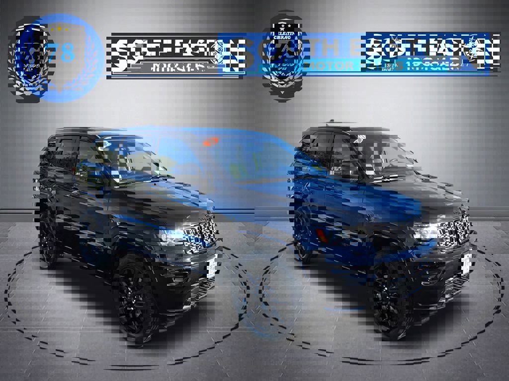 Used 2020 Jeep Grand Cherokee Altitude image 2