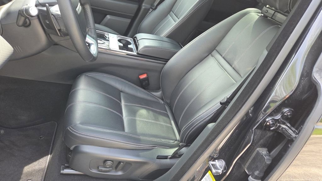 Used 2020 Land Rover Range Rover Velar S image 31