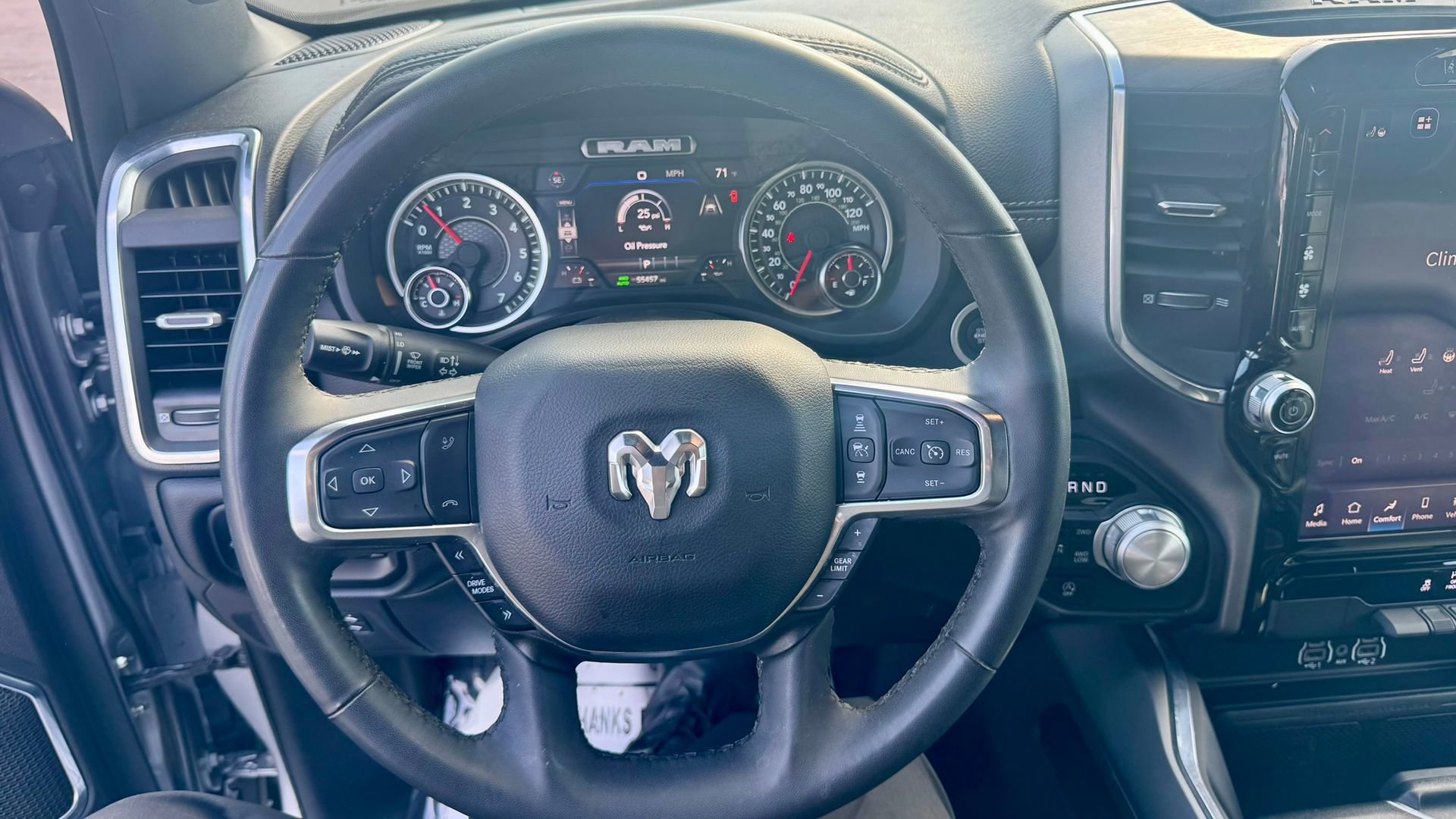 Used 2025 RAM 1500 Laramie image 31