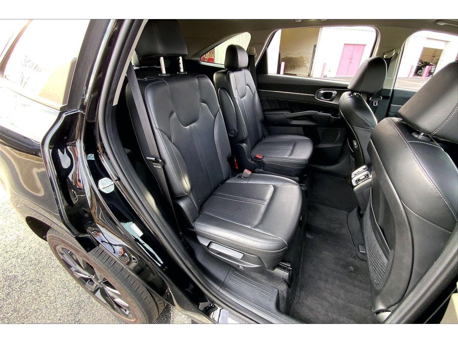 Used 2023 Kia Sorento SX image 23