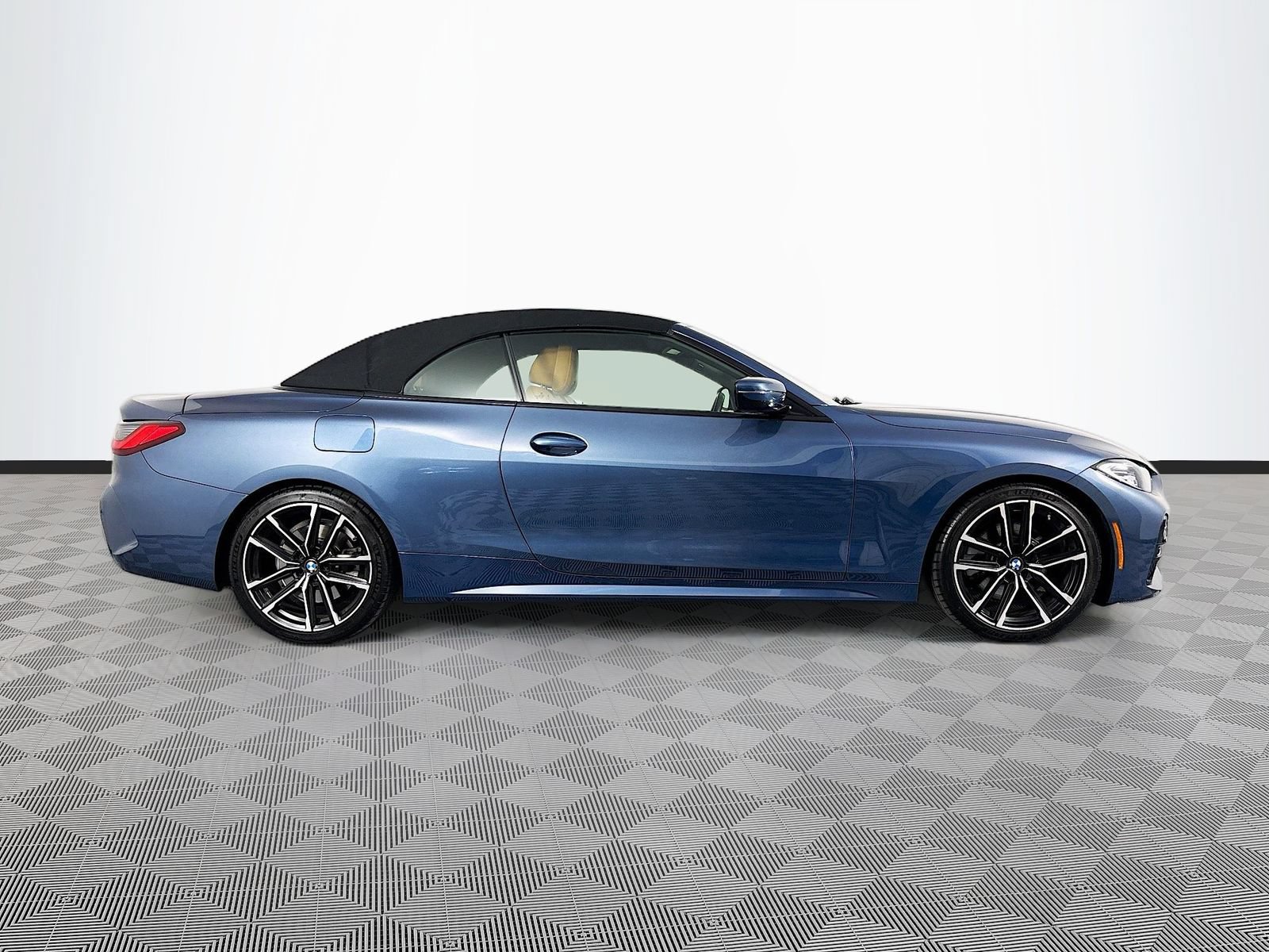 Used 2021 BMW 430i Convertible w/ M Sport Package RWD image 8